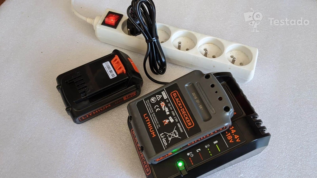 recenze zahradní akumulátorové sekačky Black & Decker BCMW3318 - výdrž