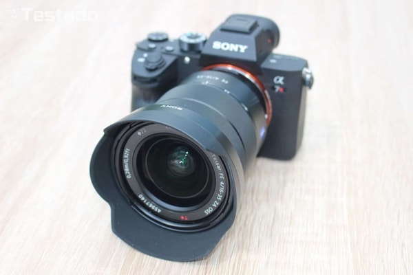 Recenze Sony Alpha A7R III