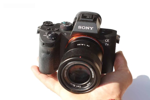 Recenze Sony Alpha A7 III