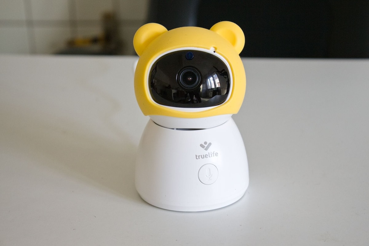 barevná čepice chůvičky TrueLife NannyCam R6 Dual Smart, recenze Testado