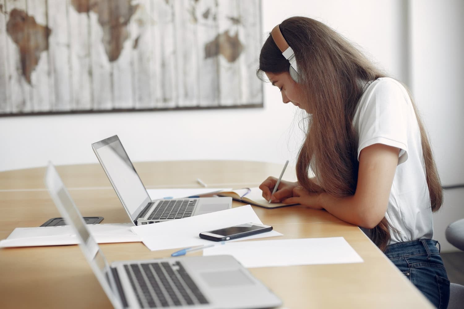 Nejlepší notebooky pro studenty 2025