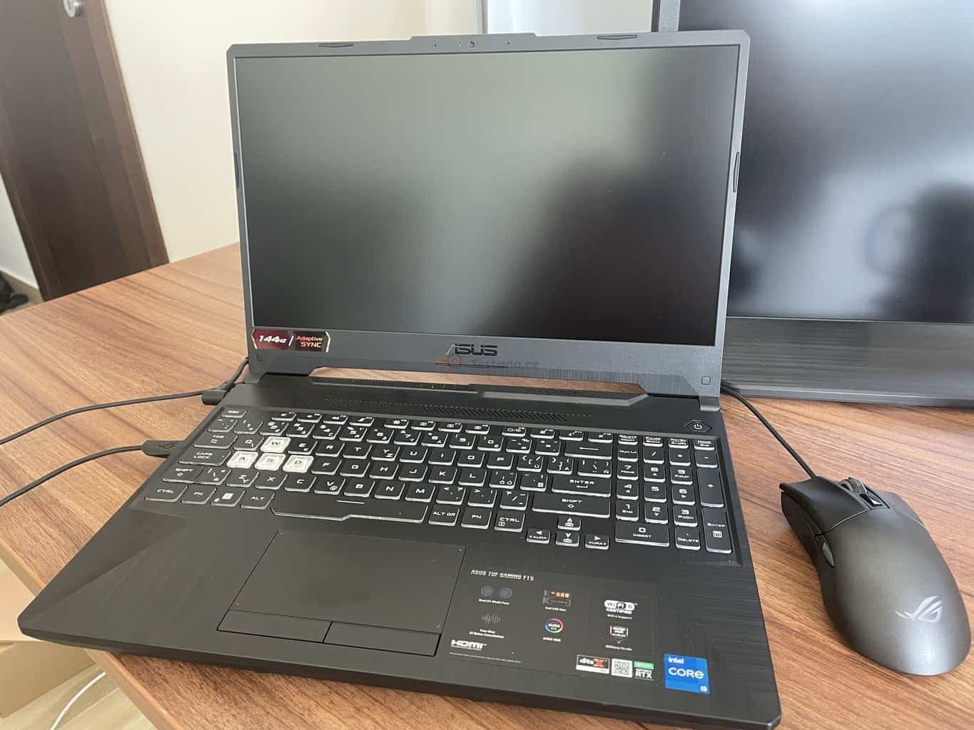 Asus TUF Gaming FX506HC-HN001 recenze notebooku