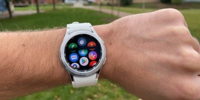 Samsung Galaxy Watch4 Classic 42mm recenze