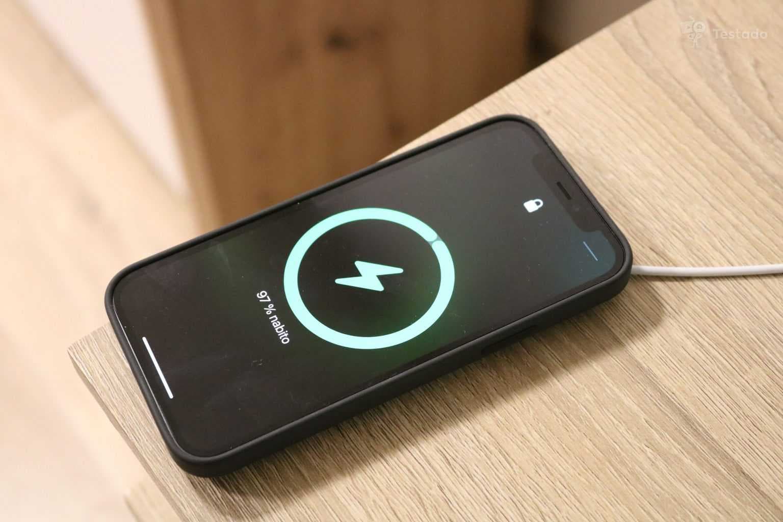 Recenze iPhone 12 - baterie a výdrž