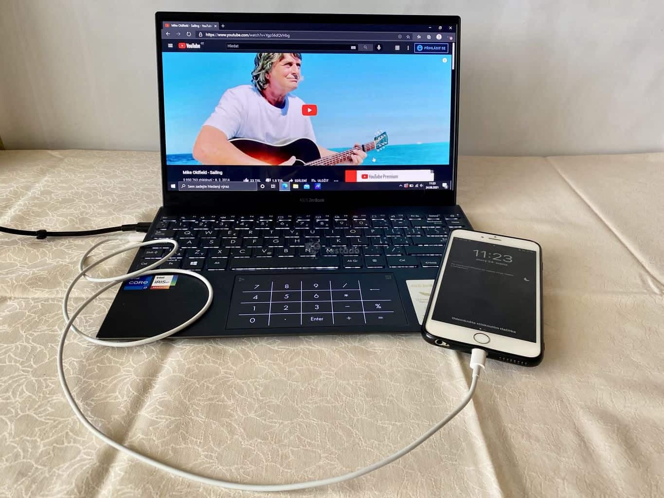 recenze Asus ZenBook 13 OLED UX325 - test