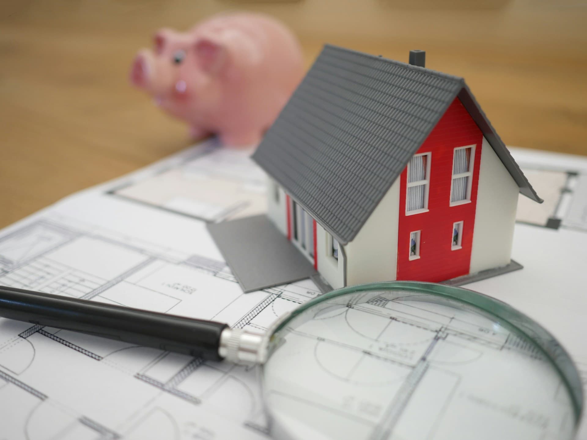 Investovat, nebo splatit dluhy?