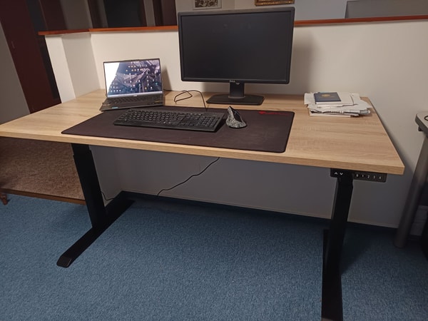 stůl SmartDesk Home Office