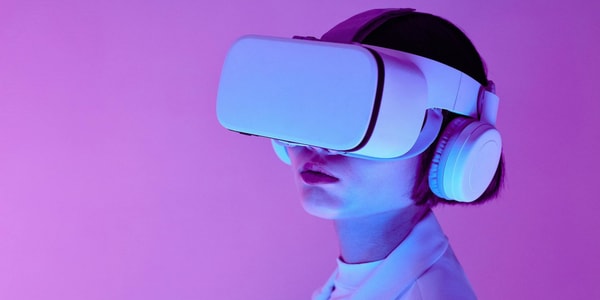 VR brýle a headsety